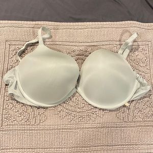 Victoria Secret Push Up Bra LIKE NEW